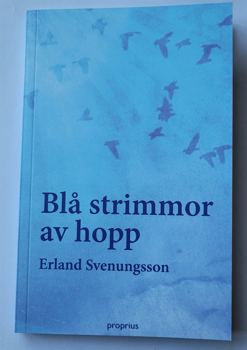 Blå strimmor av hopp